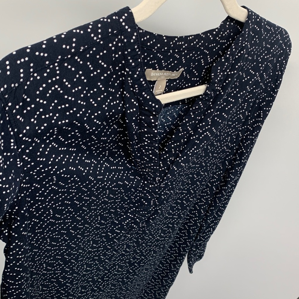 Sz 2 Banana 🍌 Republic Tunic Blouse black & whole tiny polka dots used - Picture 11 of 11